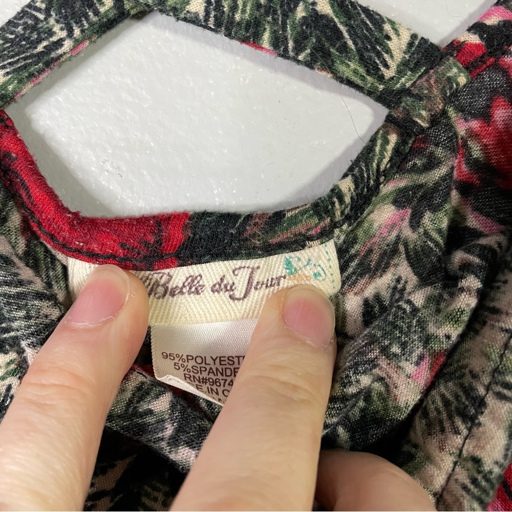 Belle Du Jour Floral Stretchy Criss Cross Strappy Back Casual Blouse Size Small - Picture 3 of 6